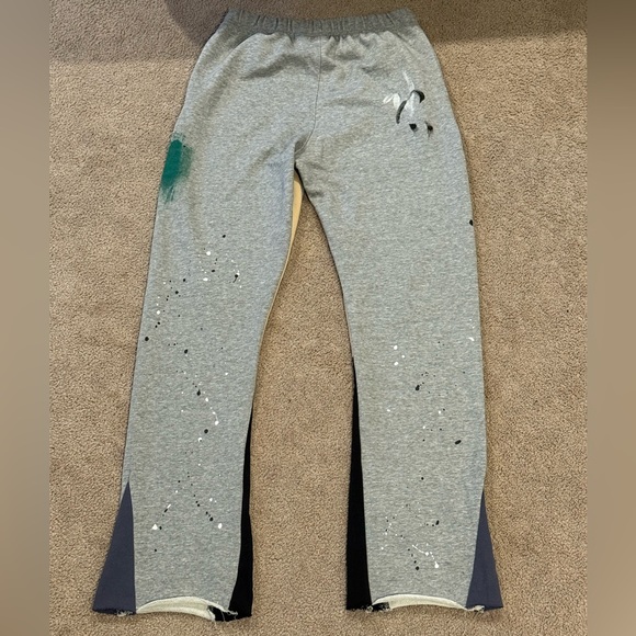 Gallery Dept Gray Sweatpants with Artistic Splatter - Picture 1 of 2